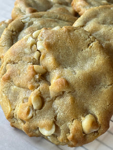 White Chocolate Chip Macadamia- 6 Count